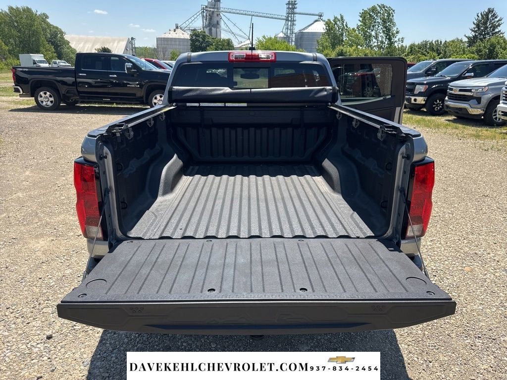 2025 Chevrolet Colorado WT/LT