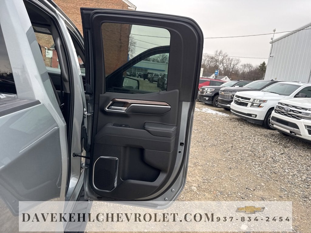 2025 Chevrolet Silverado 1500 LT (2FL)