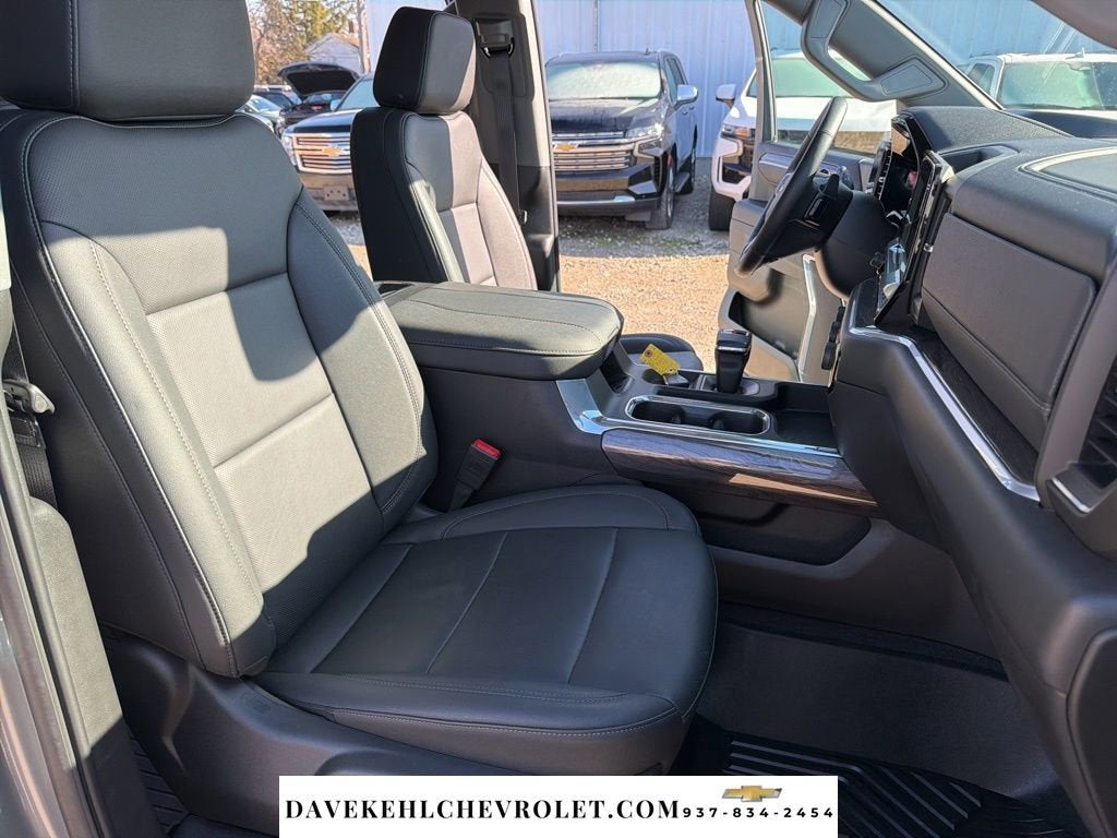 2025 Chevrolet Silverado 1500 LTZ