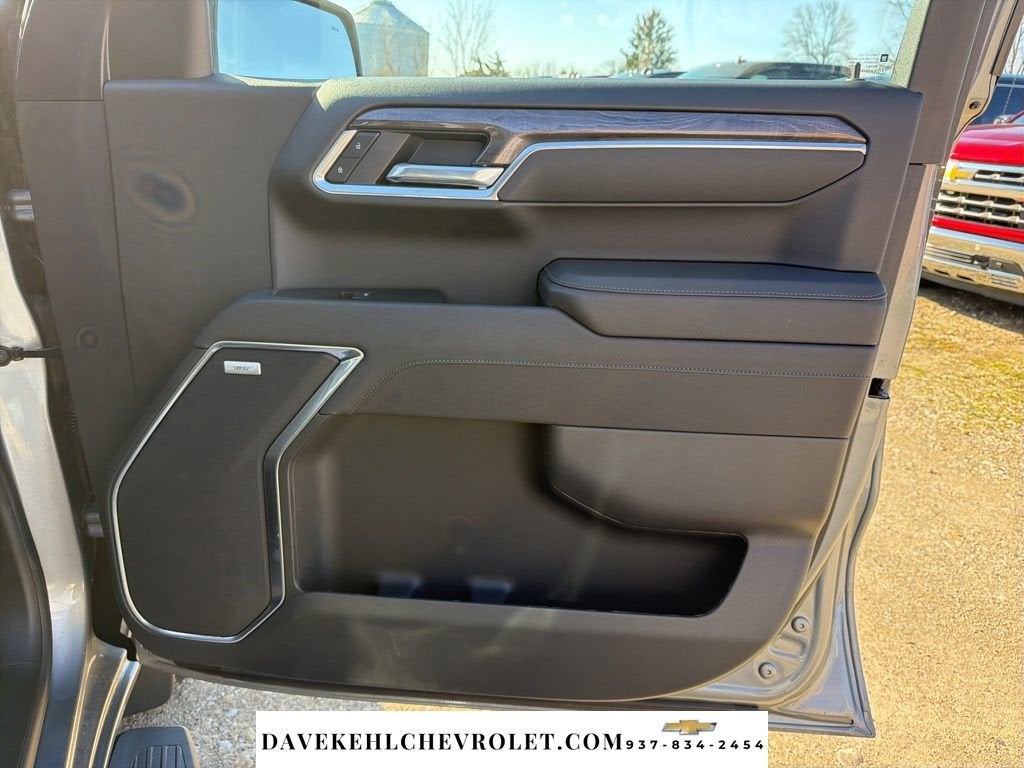 2025 Chevrolet Silverado 1500 LTZ