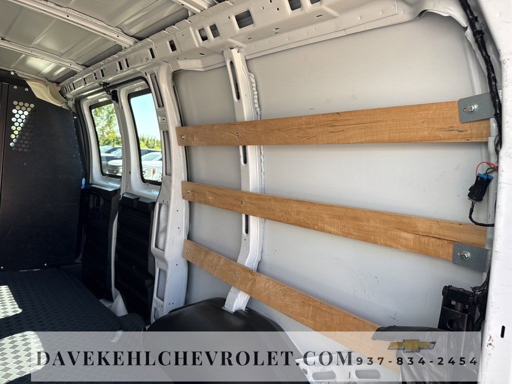 2023 Chevrolet Express Cargo 2500 WT