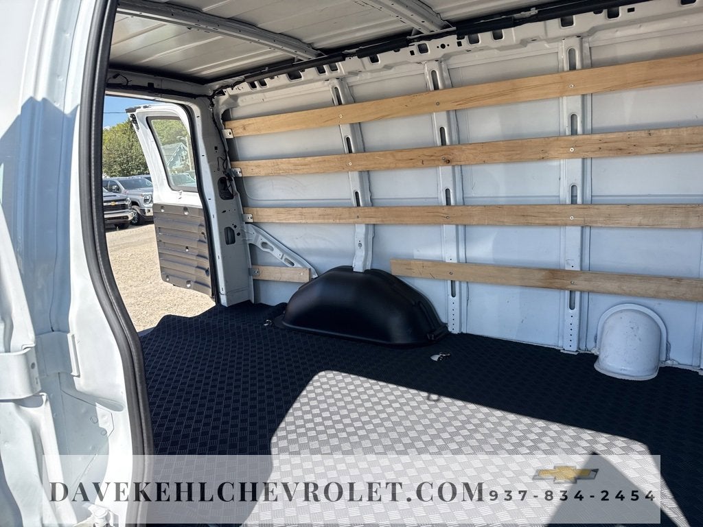 2023 Chevrolet Express Cargo 2500 WT