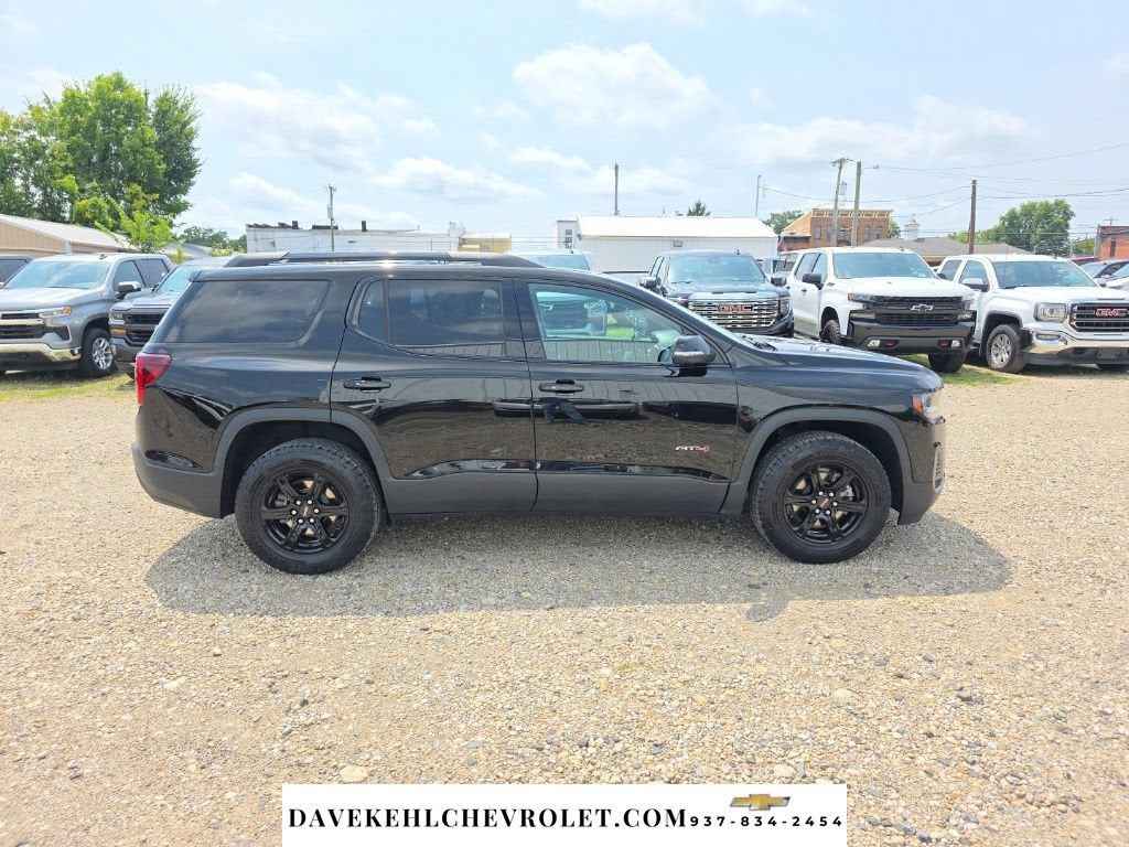 2023 GMC Acadia AT4