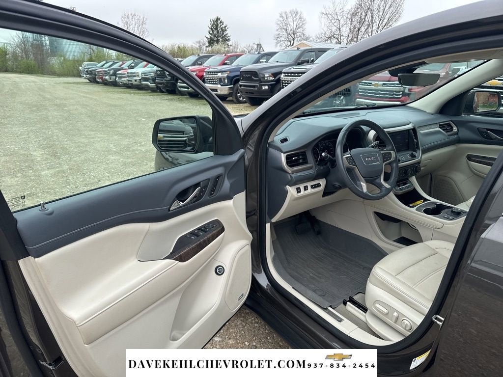 2020 GMC Acadia Denali