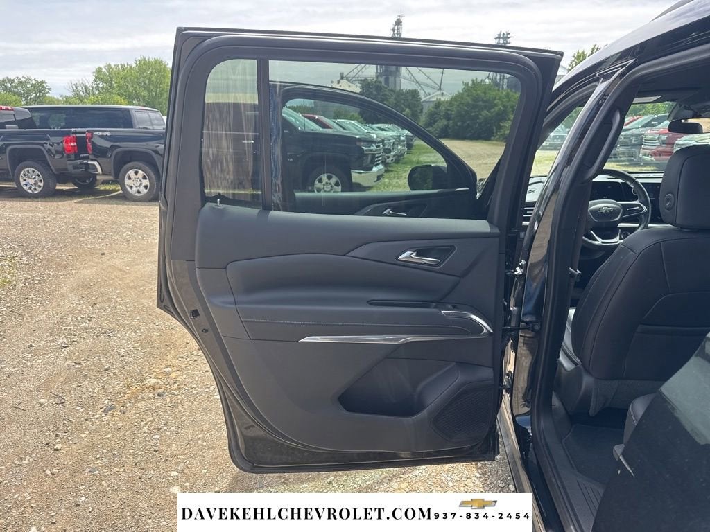 2024 Chevrolet Traverse LT