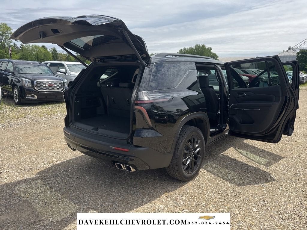 2024 Chevrolet Traverse LT