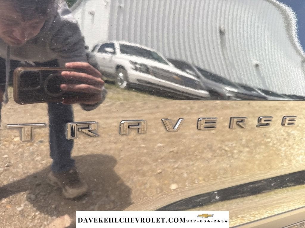 2024 Chevrolet Traverse LT