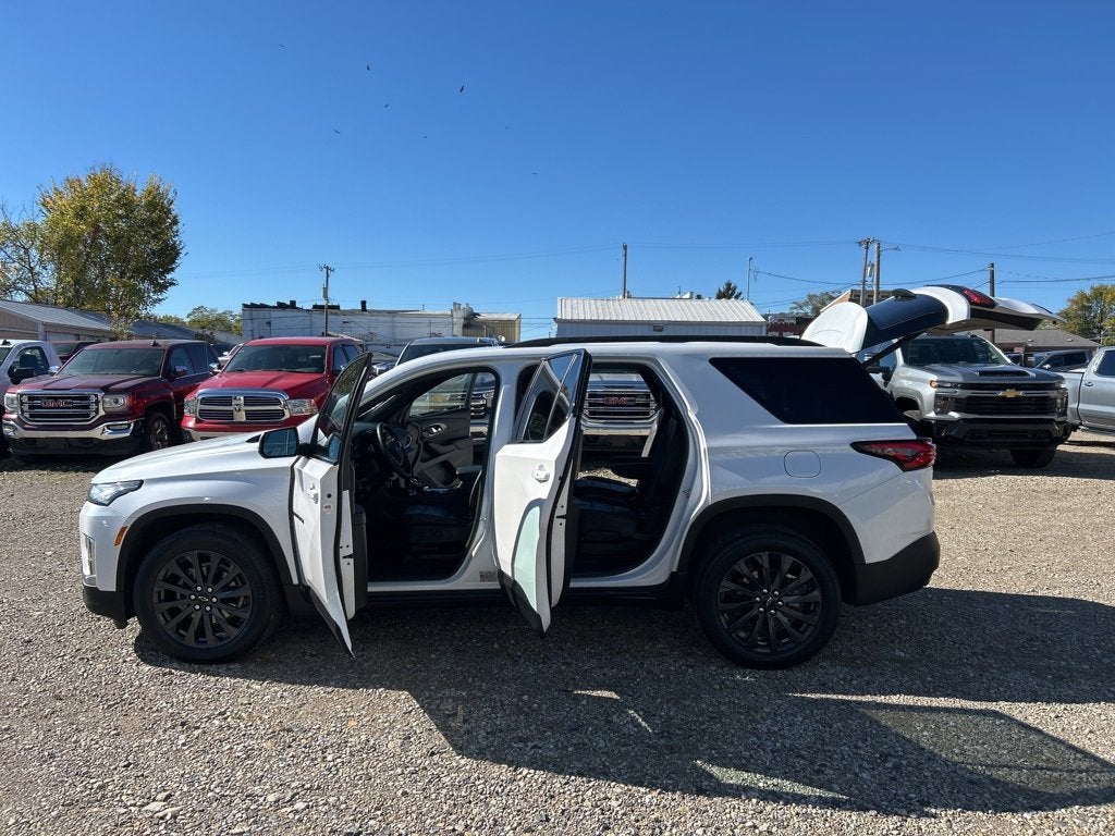 2023 Chevrolet Traverse RS