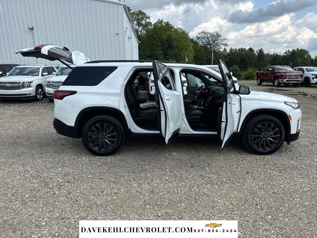 2023 Chevrolet Traverse RS