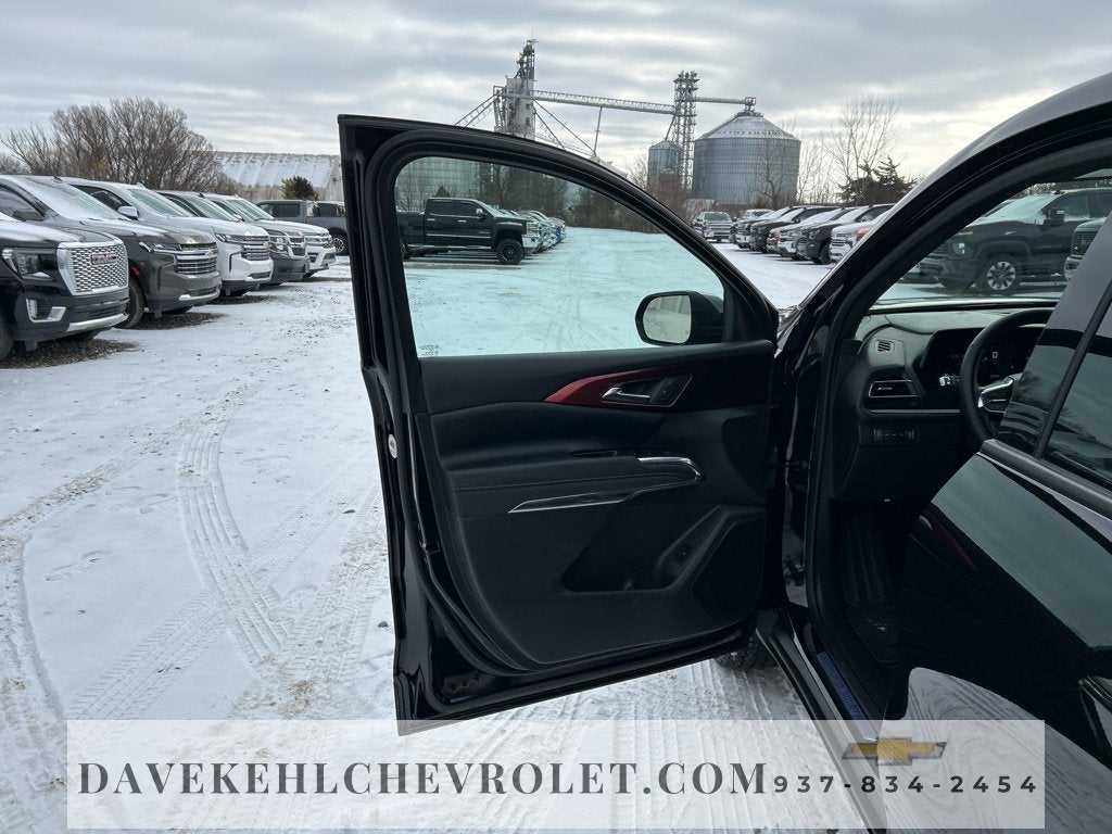 2025 Chevrolet Traverse Z71