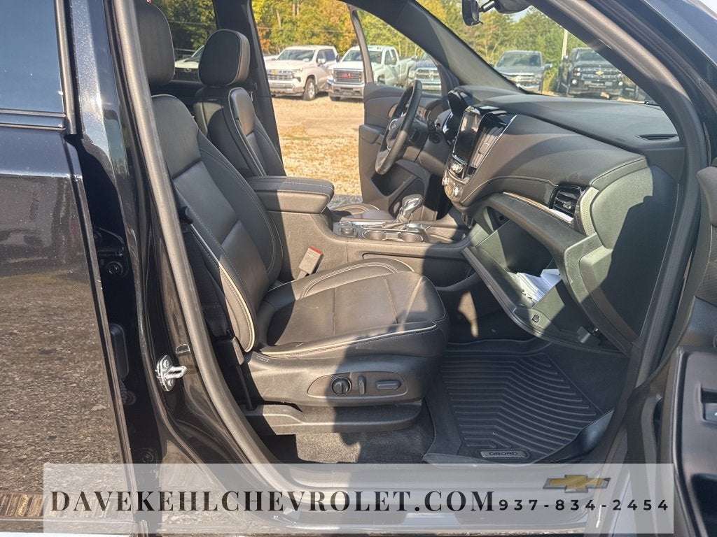 2023 Chevrolet Traverse Premier