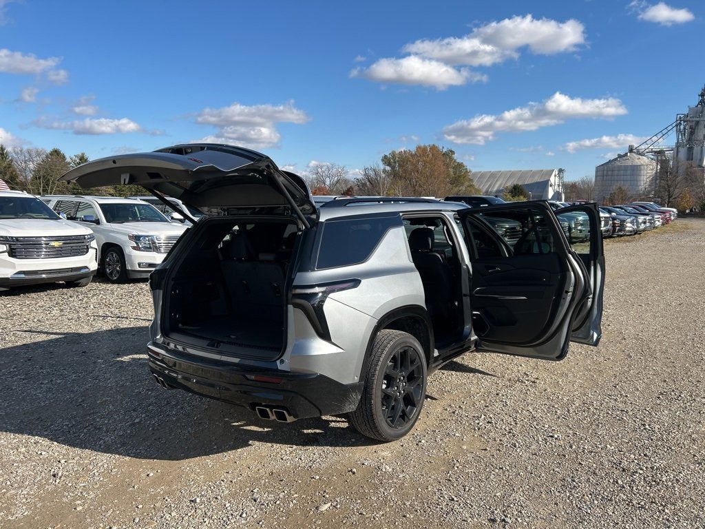 2024 Chevrolet Traverse RS
