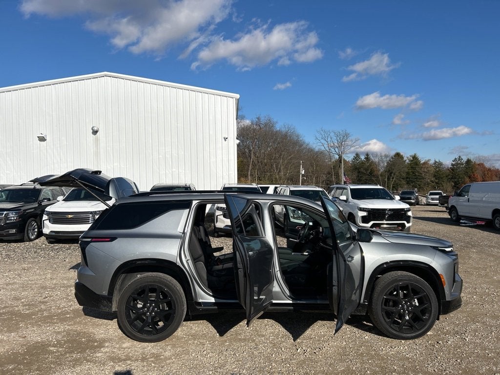 2024 Chevrolet Traverse RS