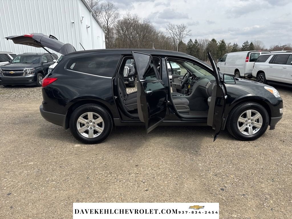 2011 Chevrolet Traverse LT w/1LT