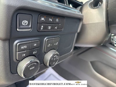 2025 Chevrolet Suburban RST