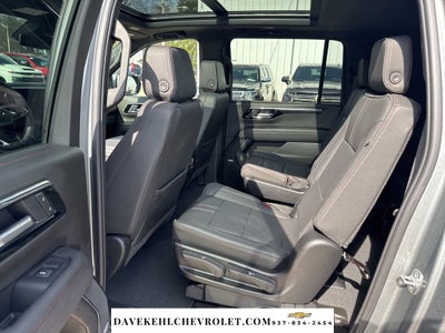 2025 Chevrolet Suburban RST