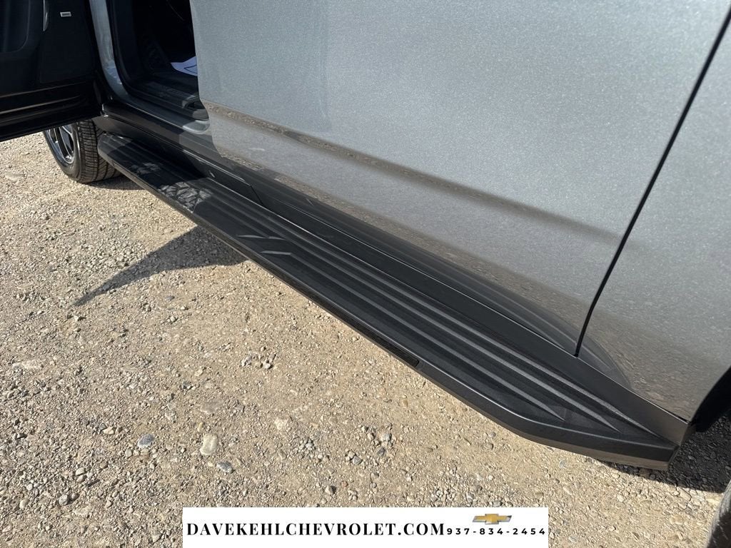 2025 Chevrolet Suburban RST