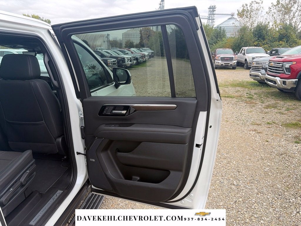 2025 Chevrolet Suburban High Country