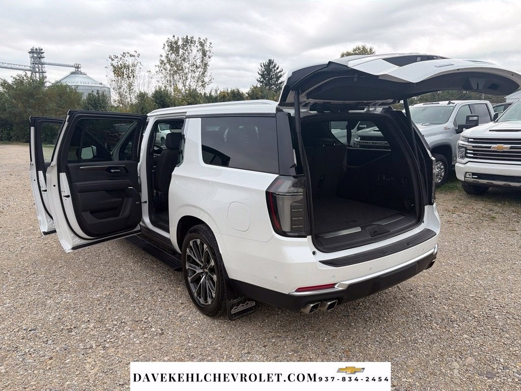 2025 Chevrolet Suburban High Country