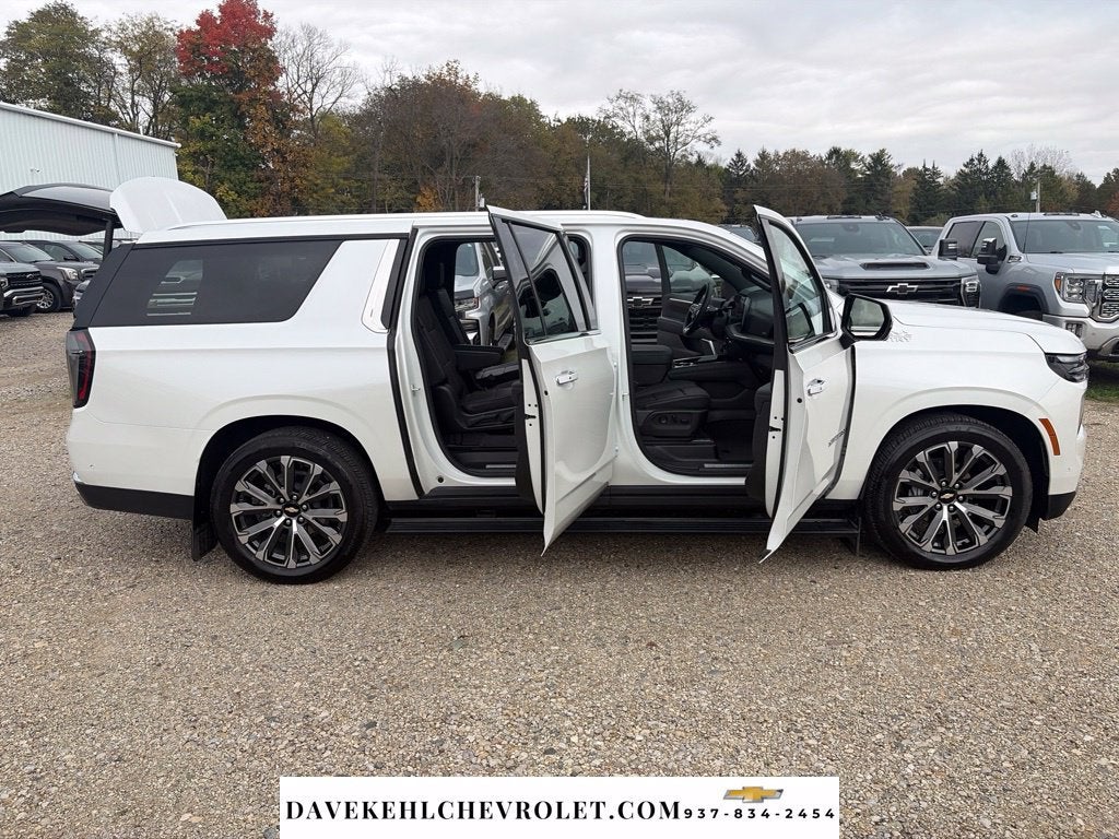 2025 Chevrolet Suburban High Country