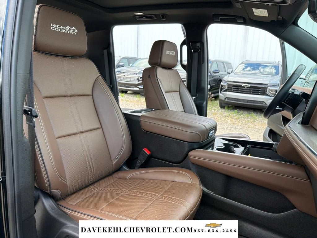 2025 Chevrolet Suburban High Country