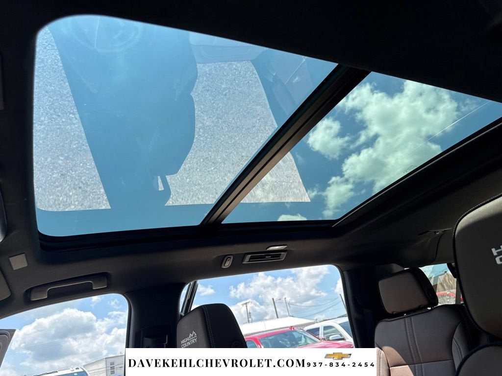 2025 Chevrolet Suburban High Country
