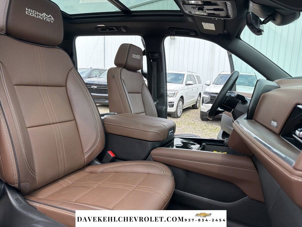 2025 Chevrolet Suburban High Country