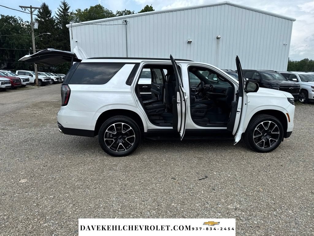 2025 Chevrolet Tahoe RST