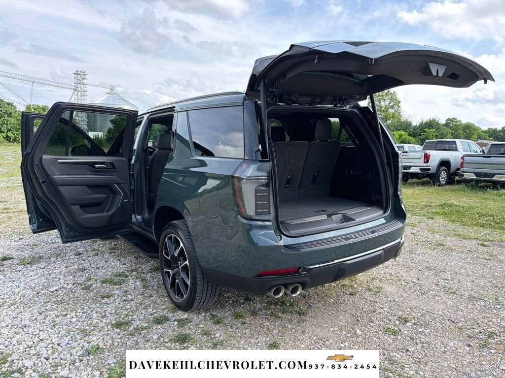 2025 Chevrolet Tahoe RST