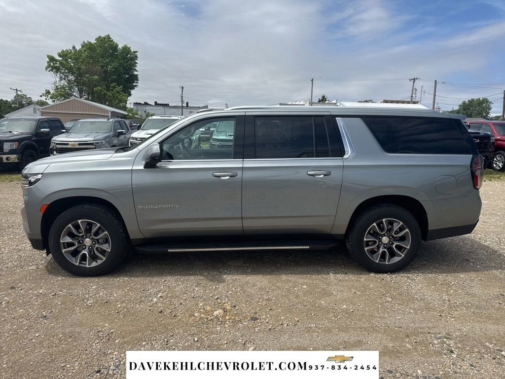 2024 Chevrolet Suburban LT