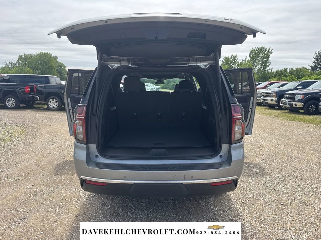 2024 Chevrolet Suburban LT