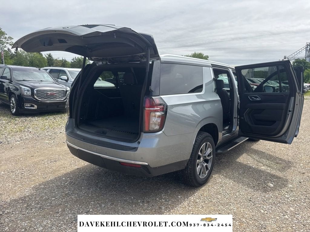 2024 Chevrolet Suburban LT