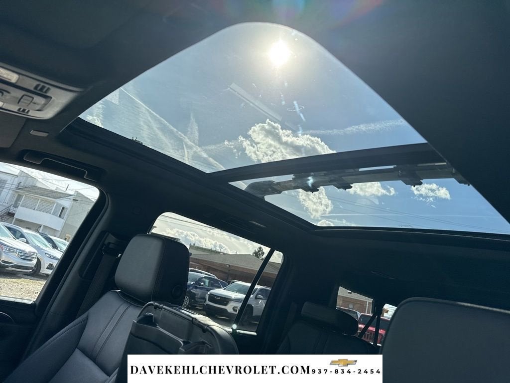 2023 Chevrolet Suburban RST