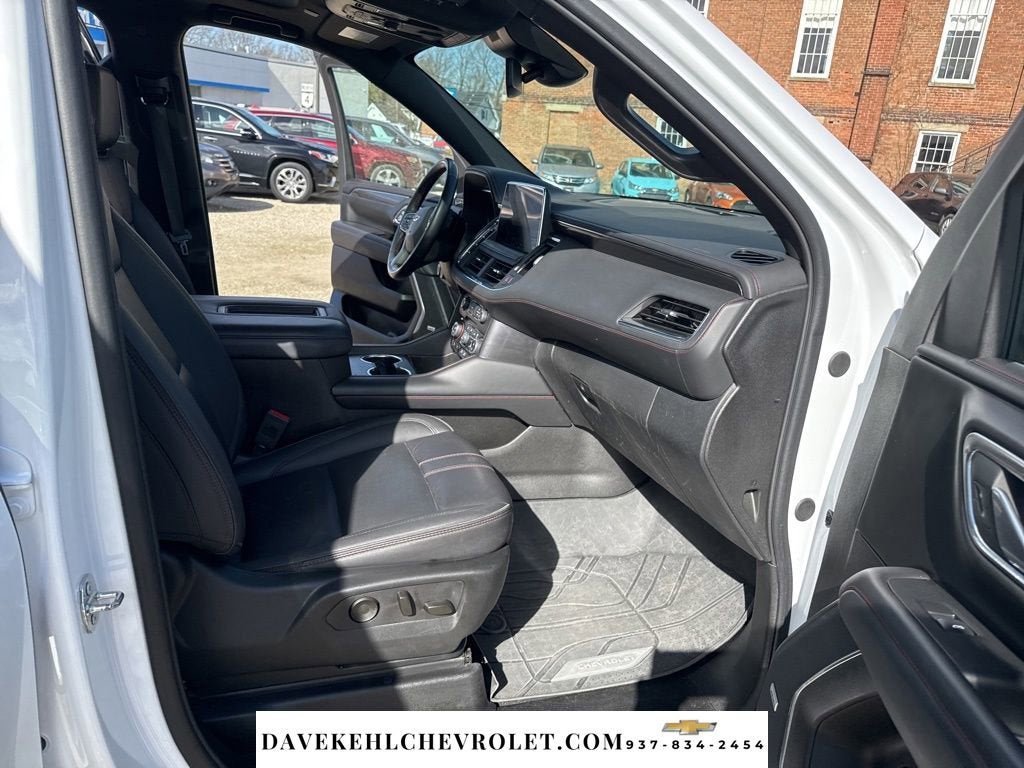 2023 Chevrolet Suburban RST