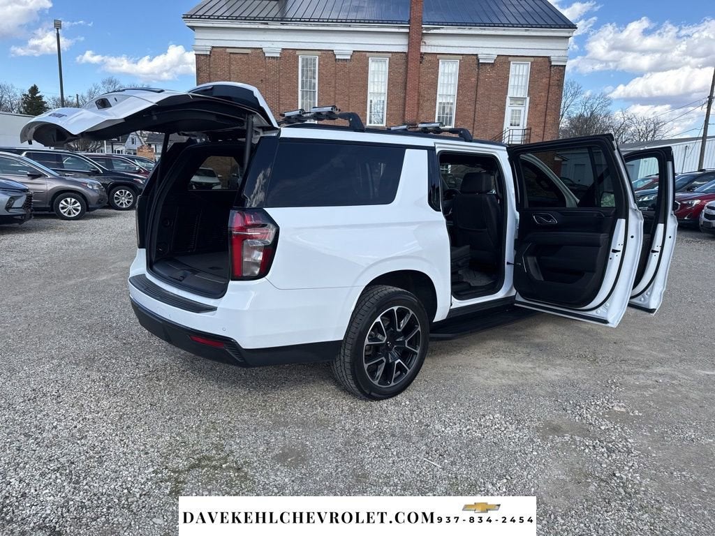 2023 Chevrolet Suburban RST