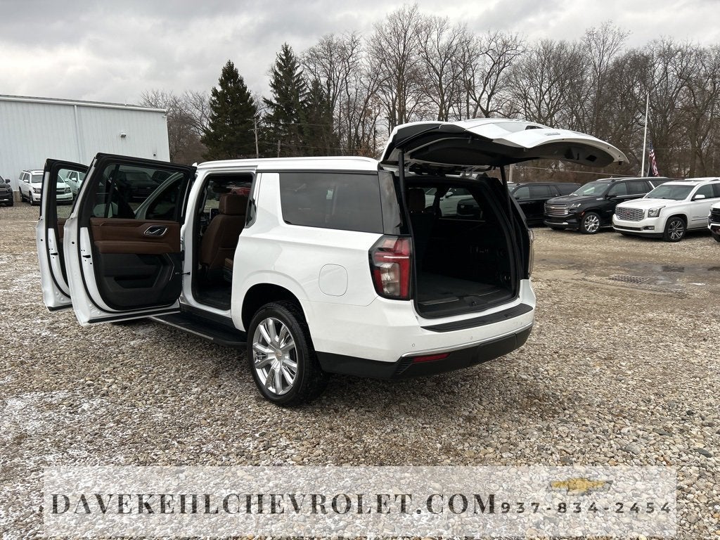 2023 Chevrolet Suburban High Country