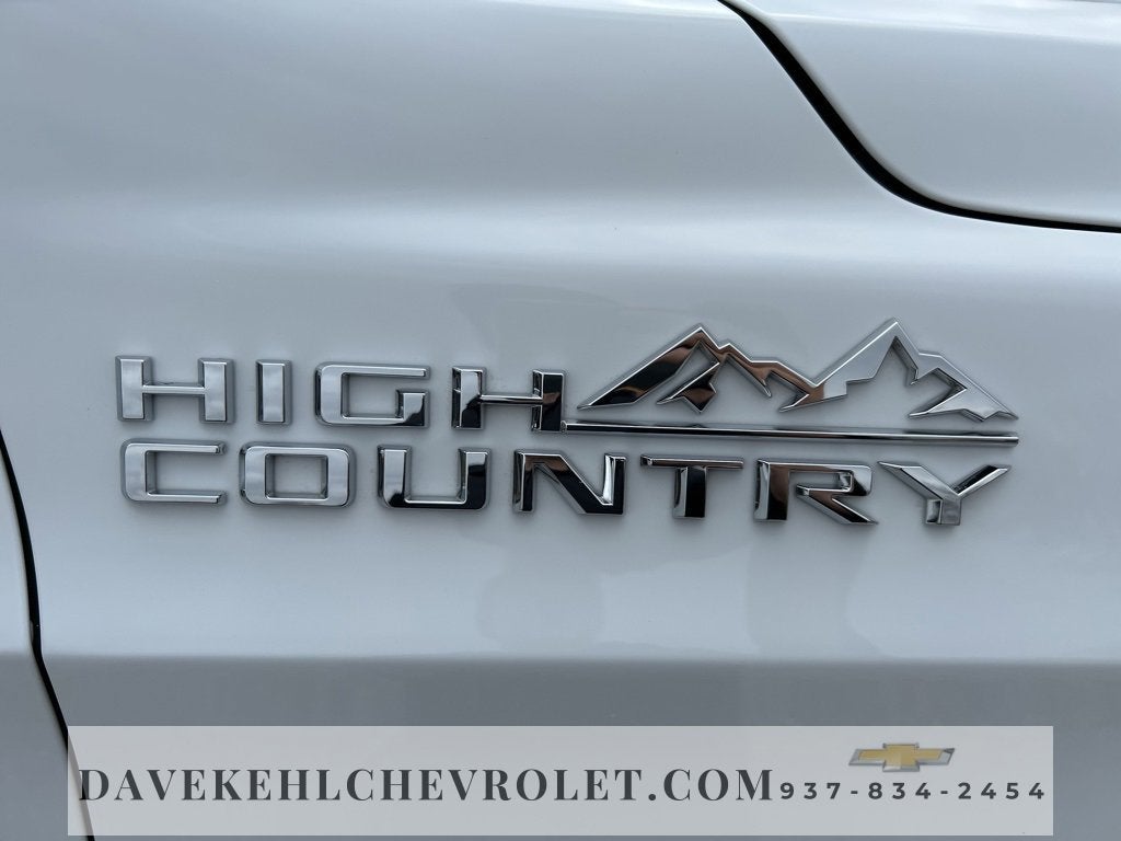 2023 Chevrolet Suburban High Country