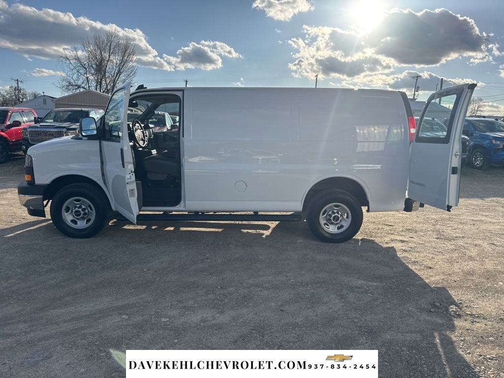 2024 GMC Savana Cargo 2500 Work Van