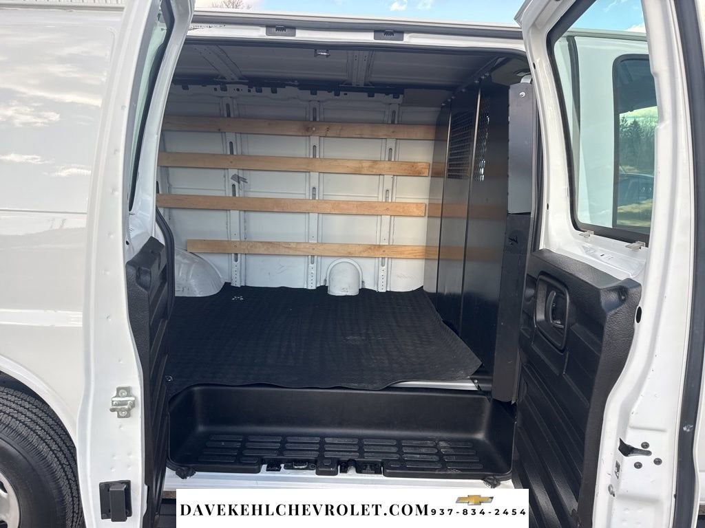 2024 GMC Savana Cargo 2500 Work Van