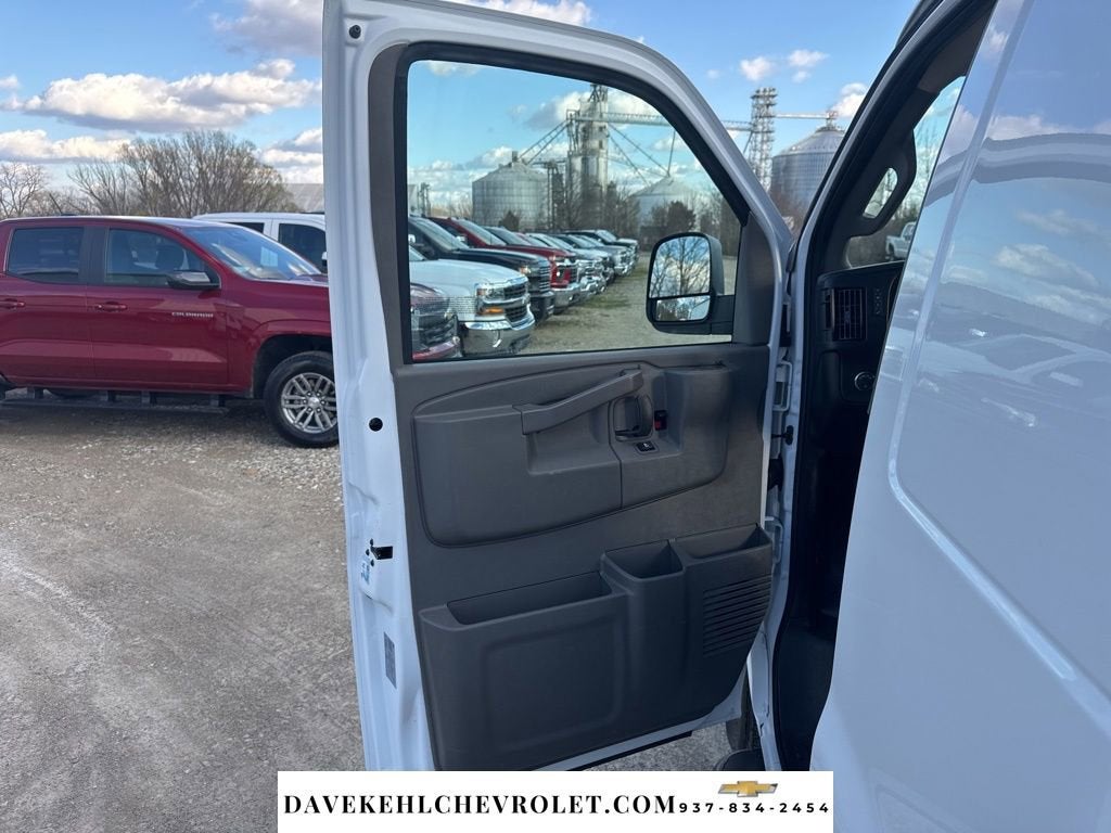 2024 GMC Savana Cargo 2500 Work Van