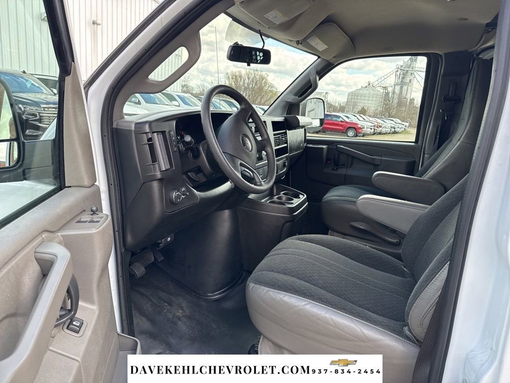 2024 GMC Savana Cargo 2500 Work Van