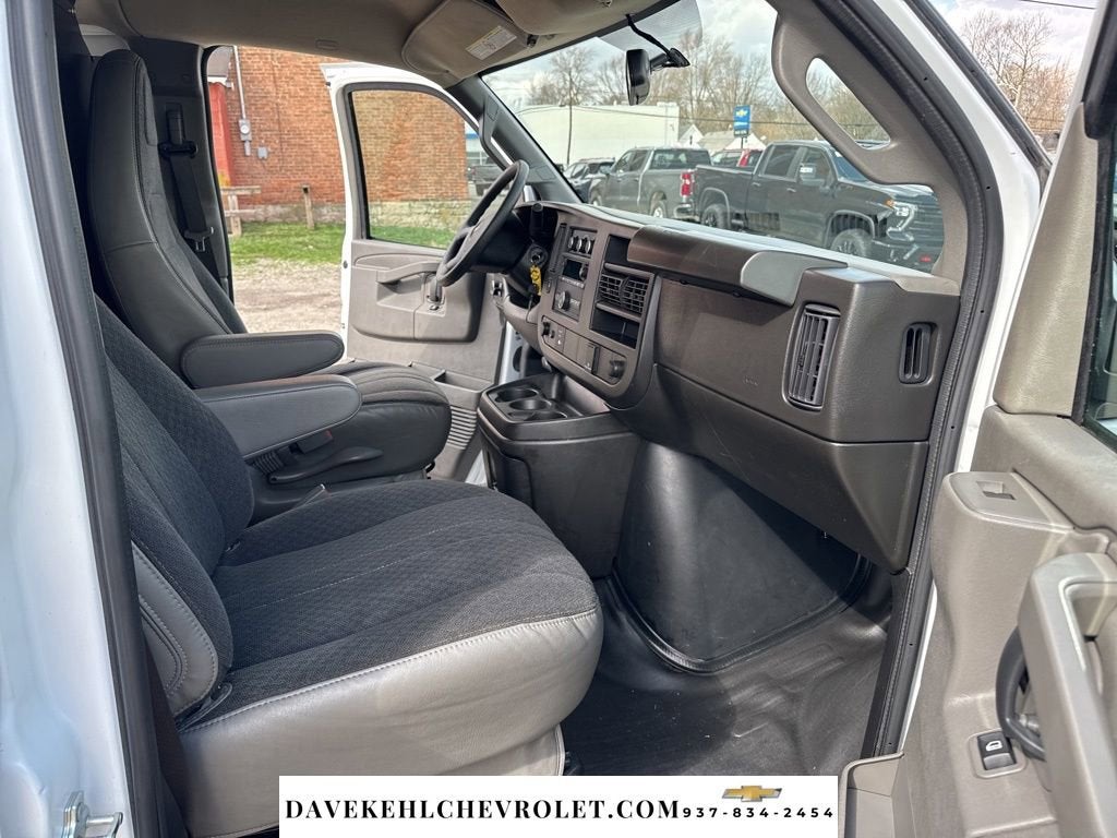 2024 GMC Savana Cargo 2500 Work Van