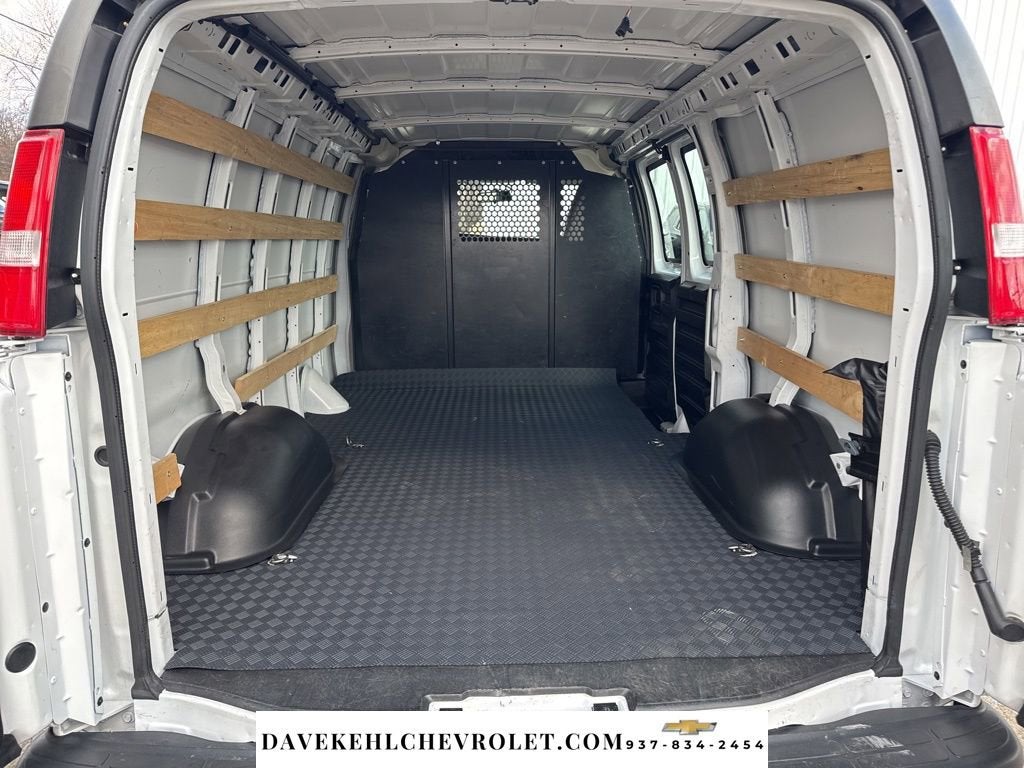 2024 GMC Savana Cargo 2500 Work Van