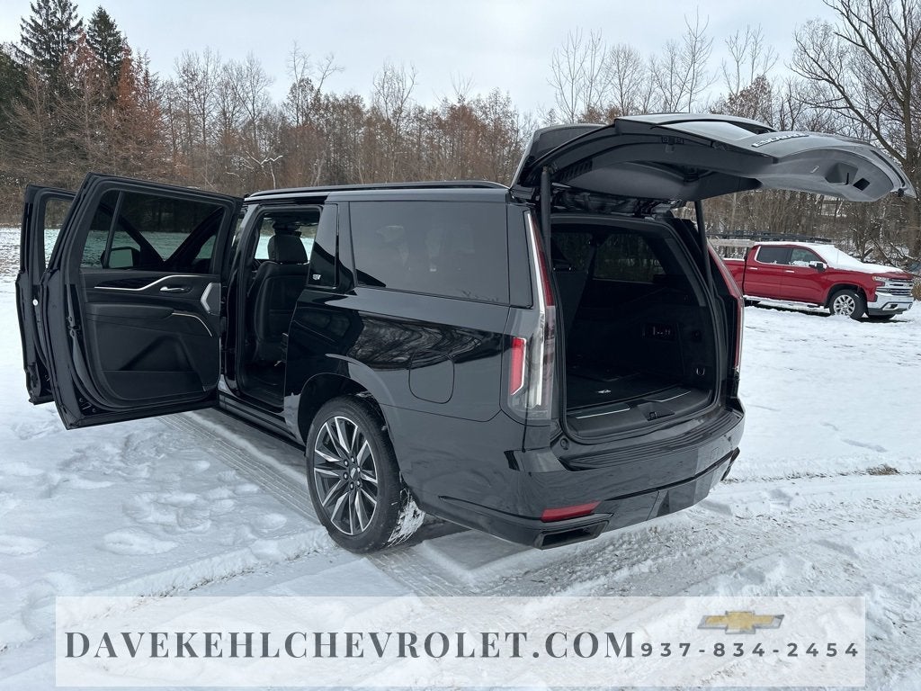 2022 Cadillac Escalade ESV Sport