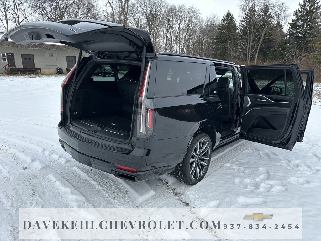 2022 Cadillac Escalade ESV Sport