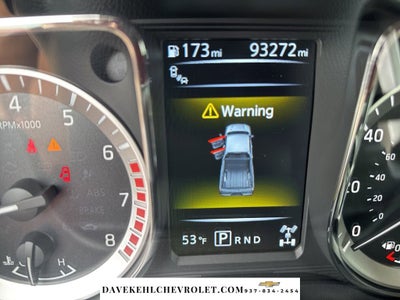 2017 Nissan TITAN SV