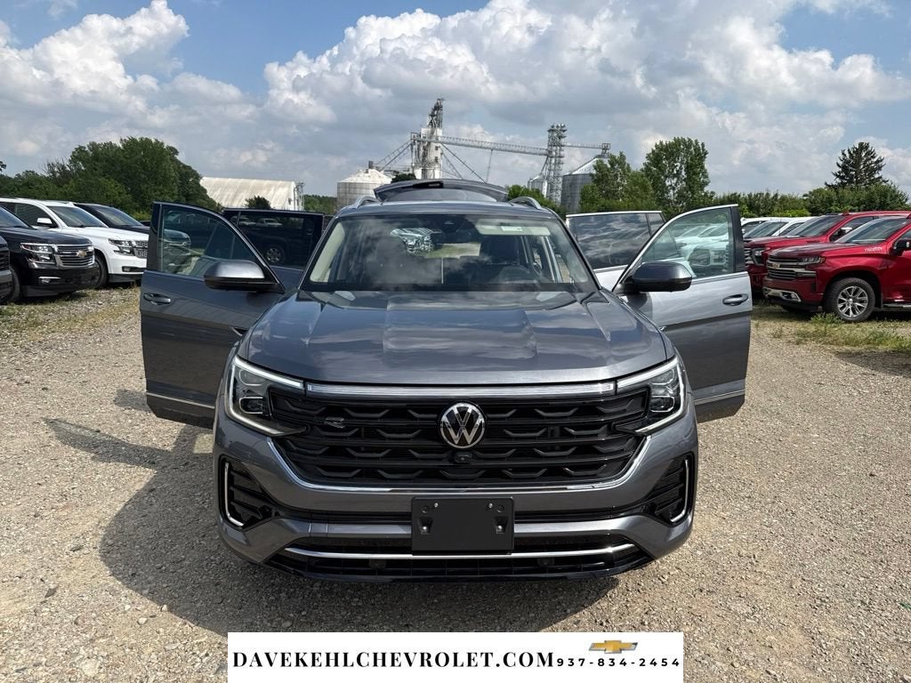 2024 Volkswagen Atlas 2.0T SEL Premium R-Line