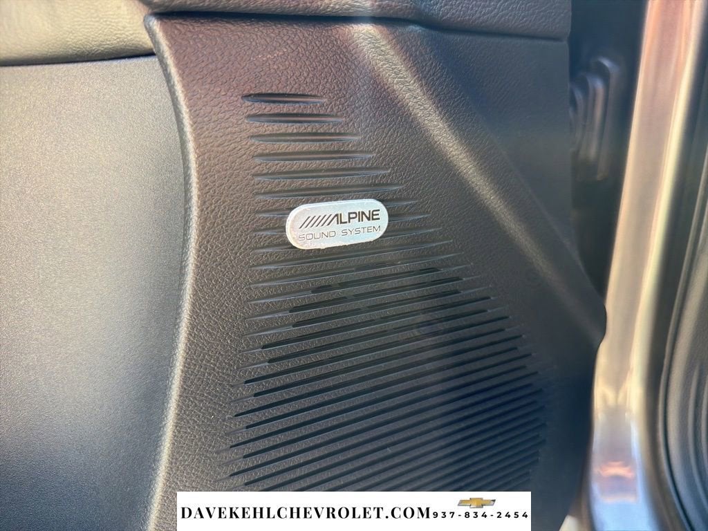 2016 Dodge Challenger 392 Hemi Scat Pack Shaker