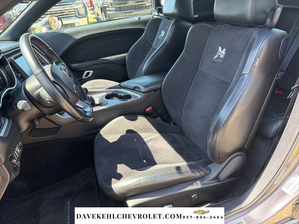 2016 Dodge Challenger 392 Hemi Scat Pack Shaker