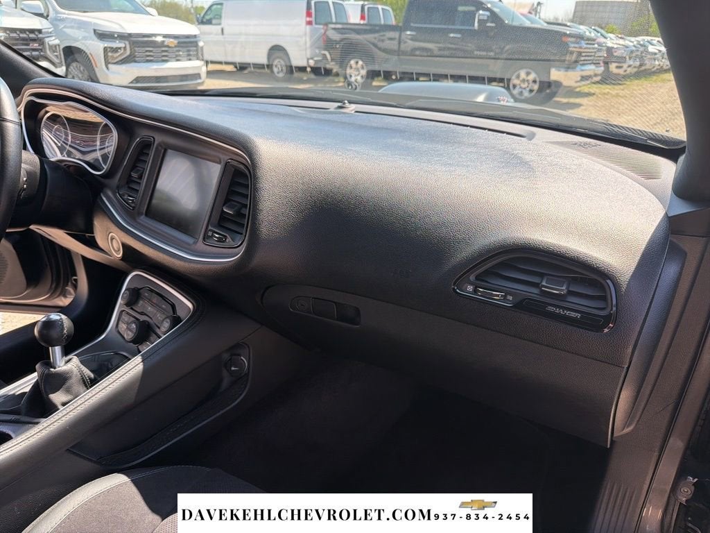 2016 Dodge Challenger 392 Hemi Scat Pack Shaker